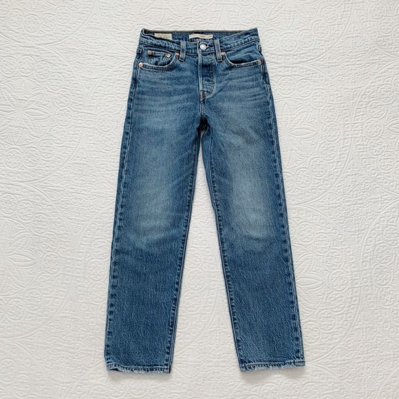 Levi's Big E Premium Wedgie Straight Fit Jeans, Unstoppable Wear Dark Wash - Picture 4 of 9